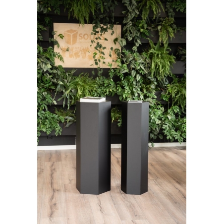 Sekskantet pidestall, svart, 30 x 100 cm