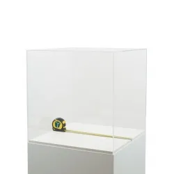 Plexiglas vitrinekap | plexiglas stolp | maquettekap op maat