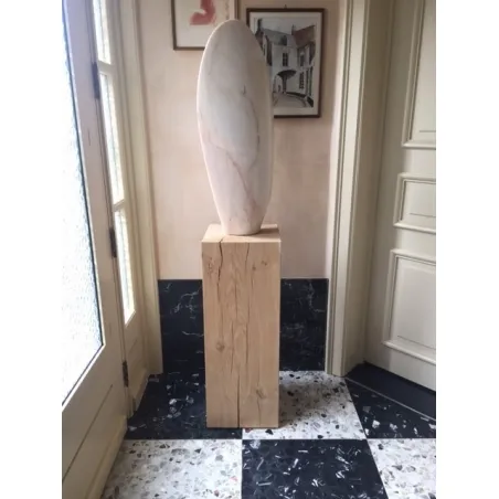 Pidestall i pusset eiketre