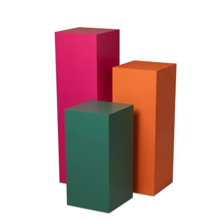 MDF kleur sokkels | zuilen in kleur gespoten | bedrijfskleur mogelijk